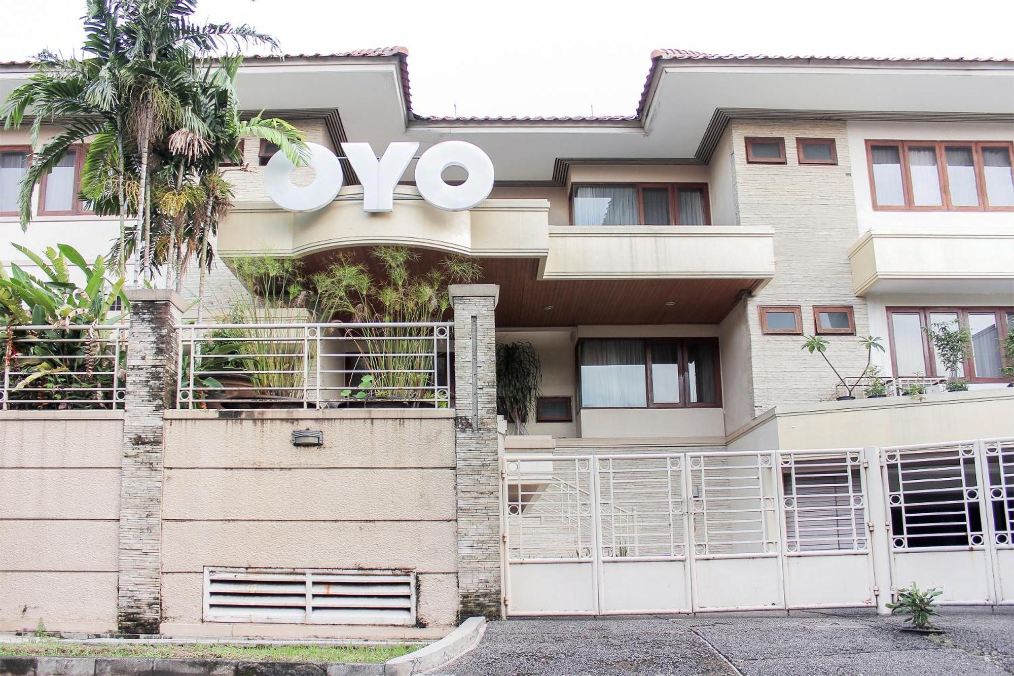 Oyo-123-普丽莲花酒店-近斯洛阿姆医院tb斯马图庞 雅加达 外观 照片